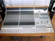 leonleedorseystudios_01